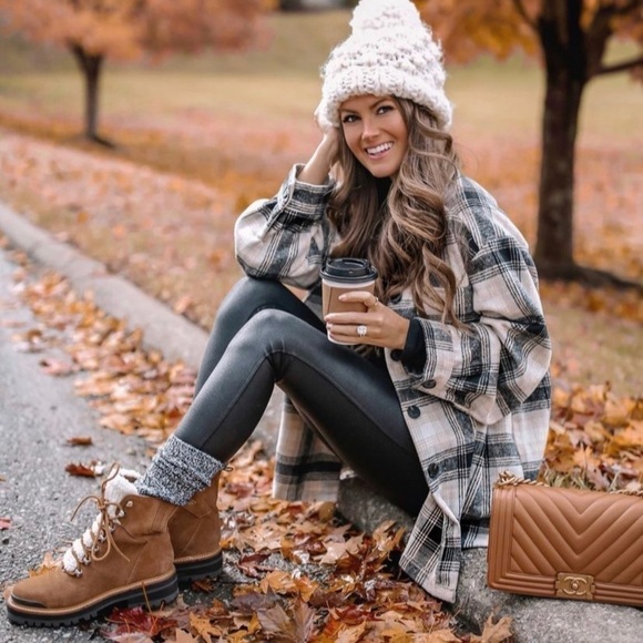 Faux Fur Trim Combat boots - Picture 2 of 6